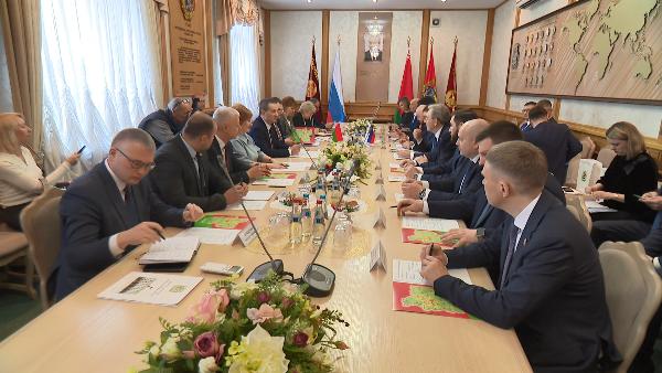 Беларусь и Омская область обсудили совместные планы