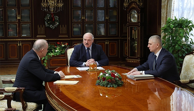 Lukashenko: economy is cornerstone