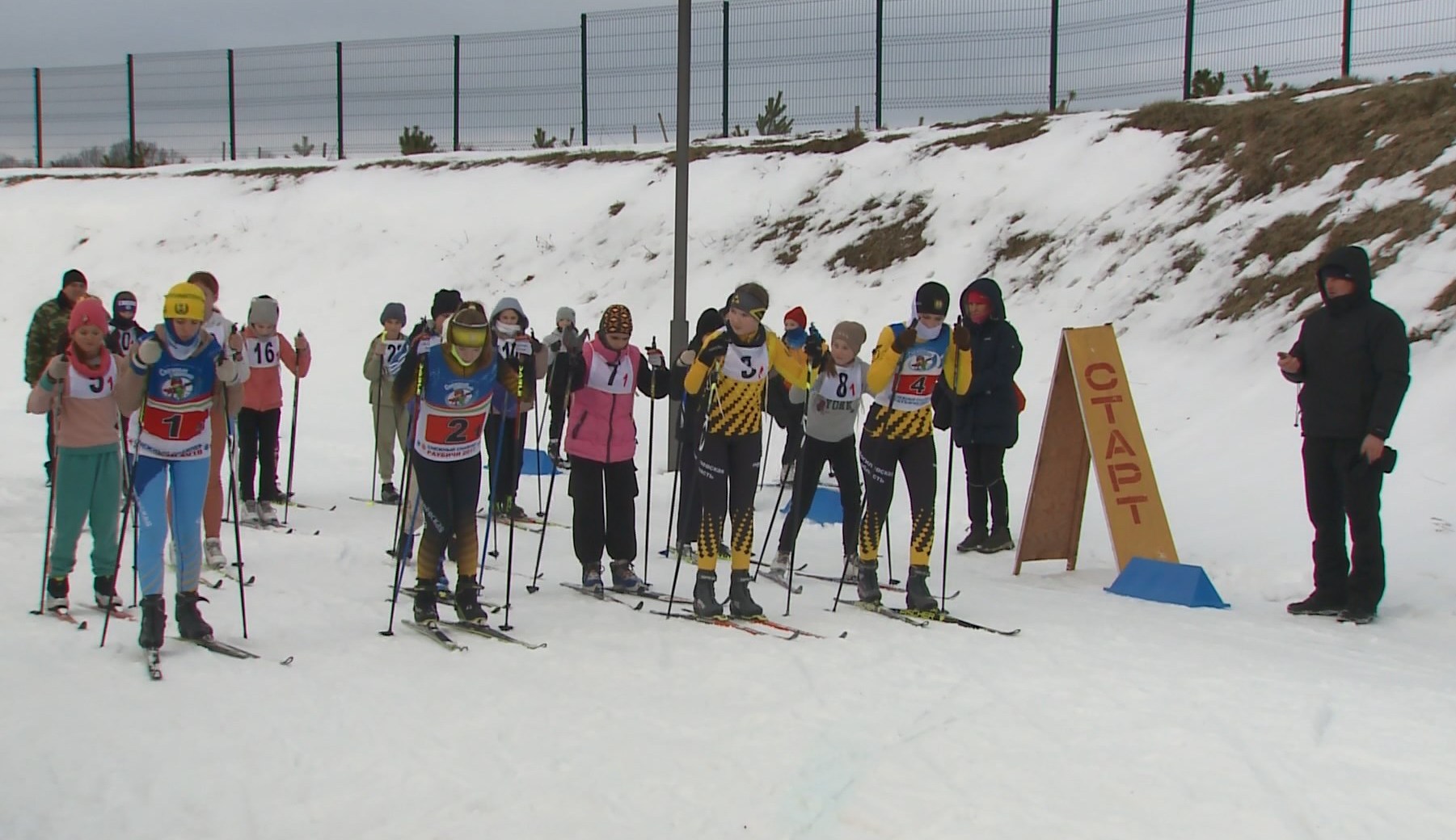 Более 300 участников собрал областной этап соревнований «Снежный снайпер» в Могилёвской области