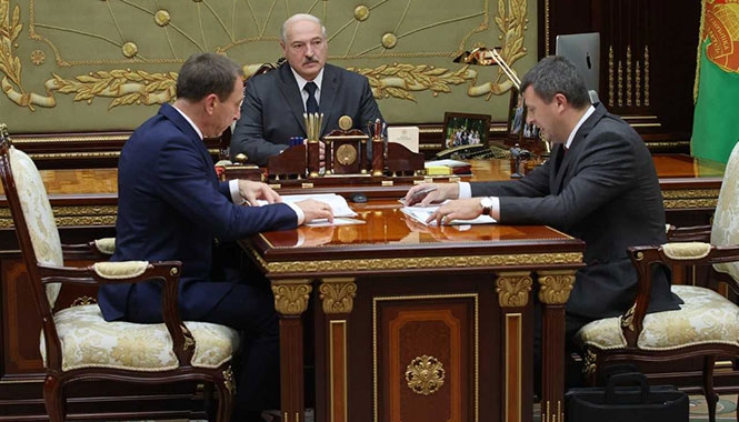 Budget, social guarantees discussed by Lukashenko