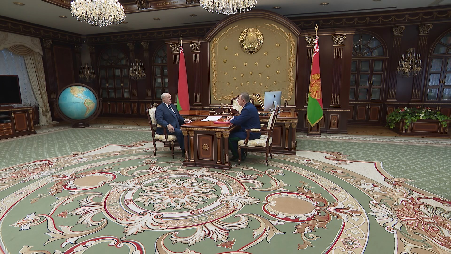 Президент Беларуси принял с докладом генпрокурора страны