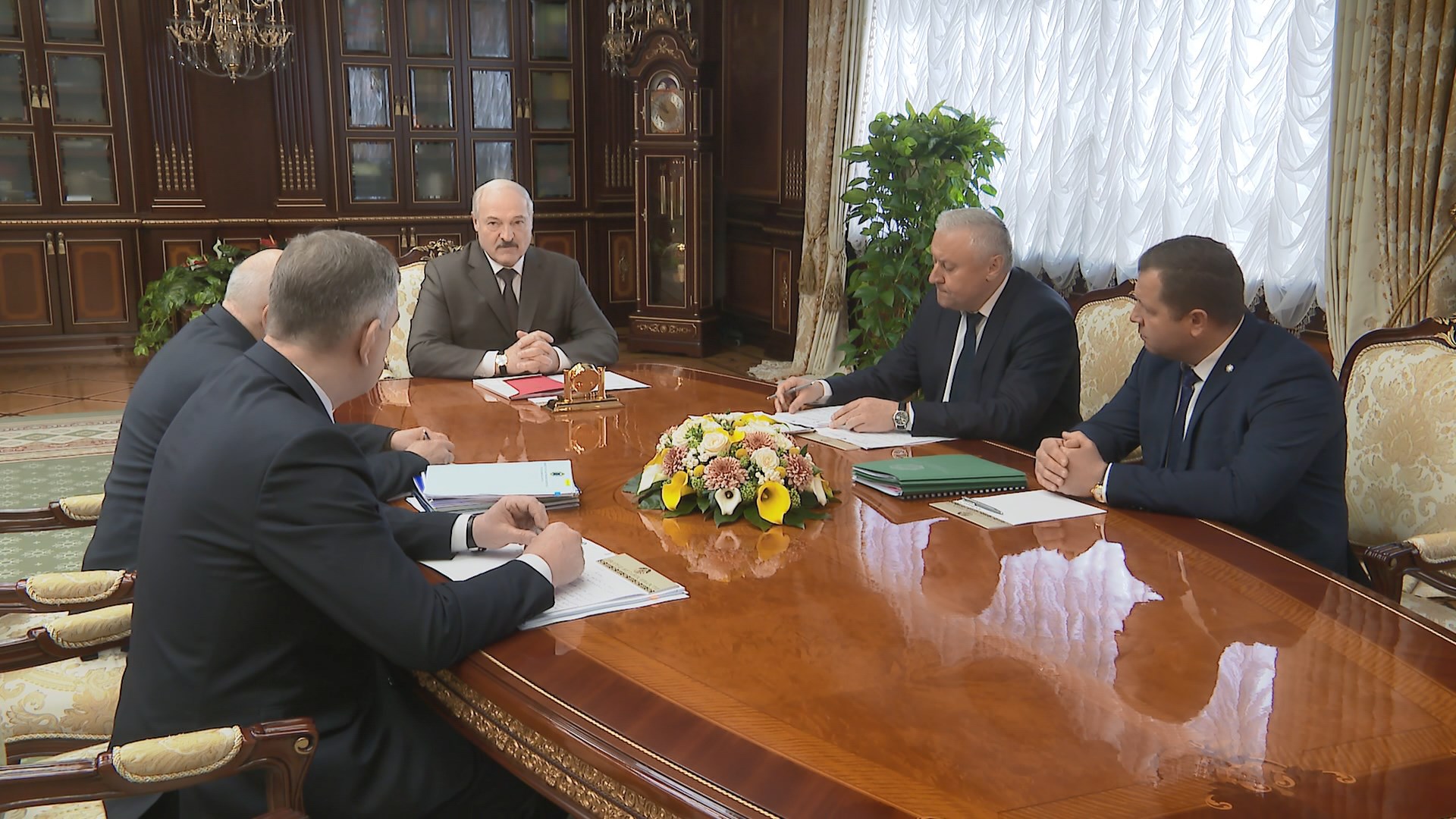 Лукашенко отправил на доработку проект указа о ведении лесного хозяйства
