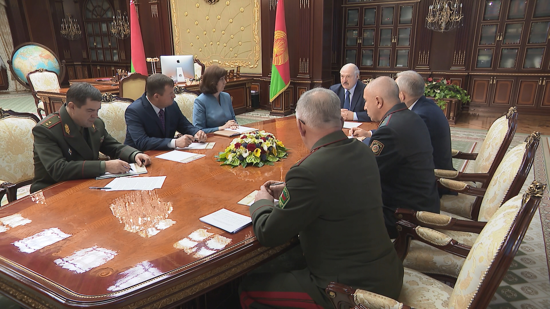 У Лукашенко обсудили вопросы национальной безопасности