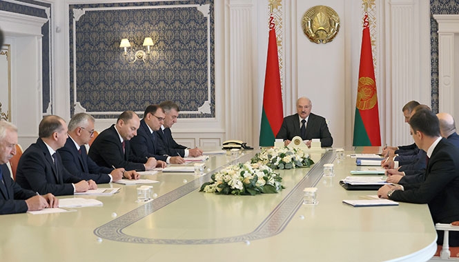 Operation of fuel and energy complex discussed with President