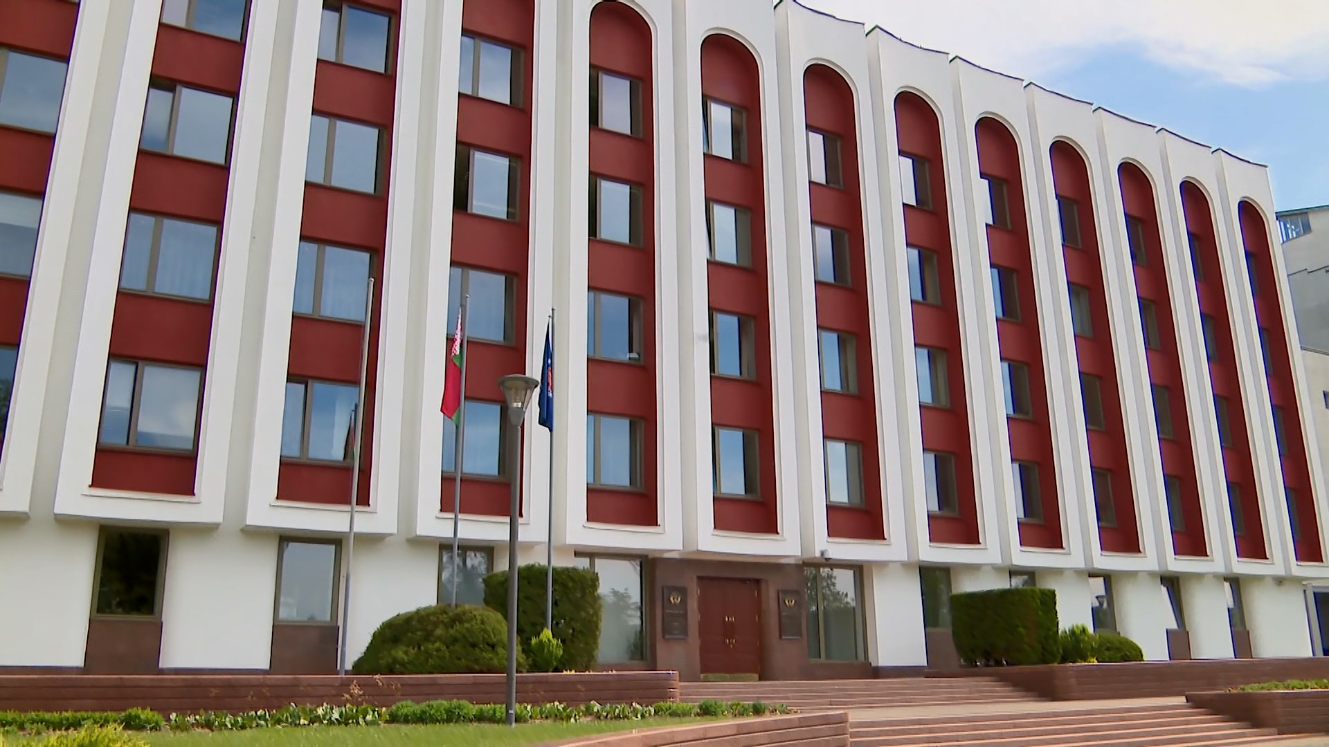 Глава МИД Беларуси провёл телефонные разговоры с европейскими коллегами