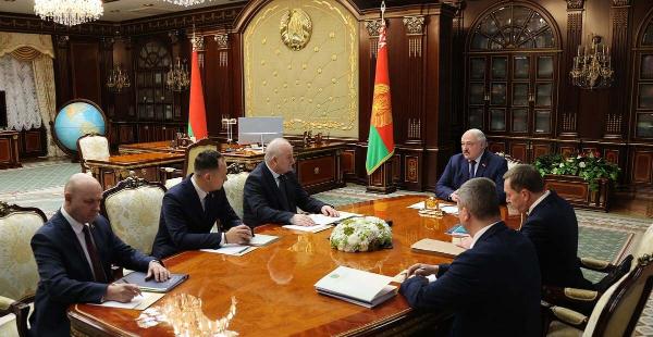 The work of the banking system was discussed with the President