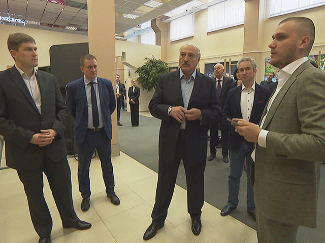 Лукашенко посетил Парк высоких технологий