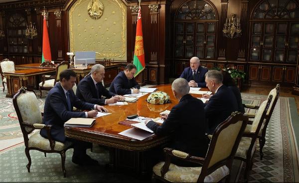 Подготовку к заседанию ВНС обсудили у Президента