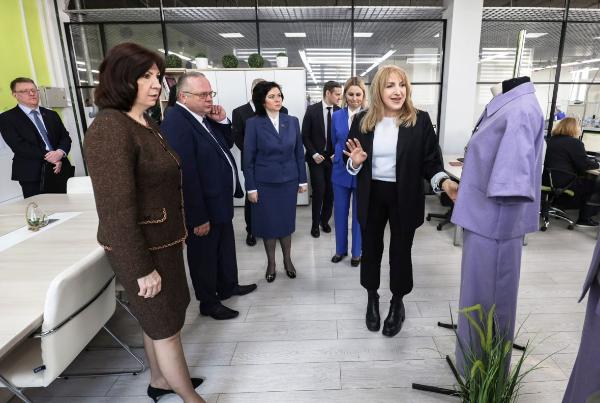 Председатель Совета Республики Наталья Качанова посетила предприятие «Камволь»
