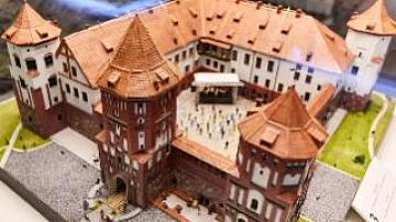 Копию Мирского замка представил Музей миниатюр